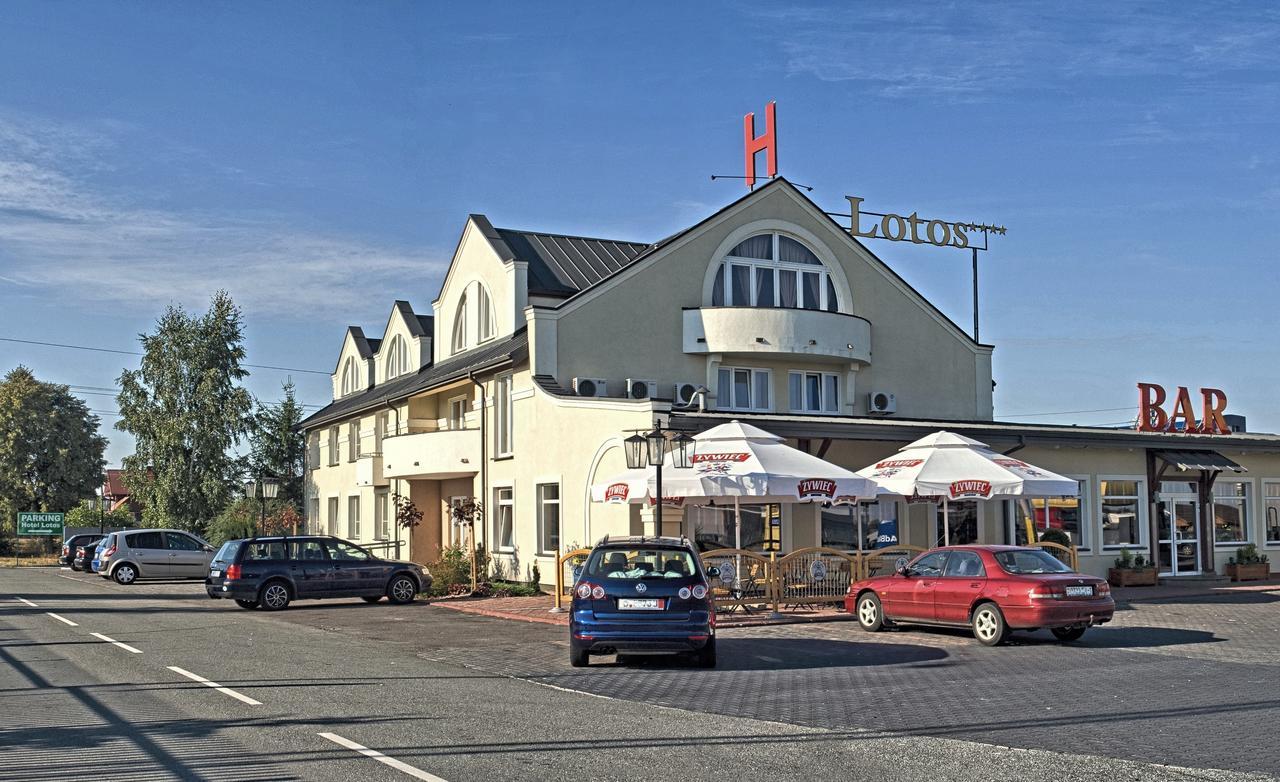Hotel Lotos Woskrzenice Duze Exteriér fotografie