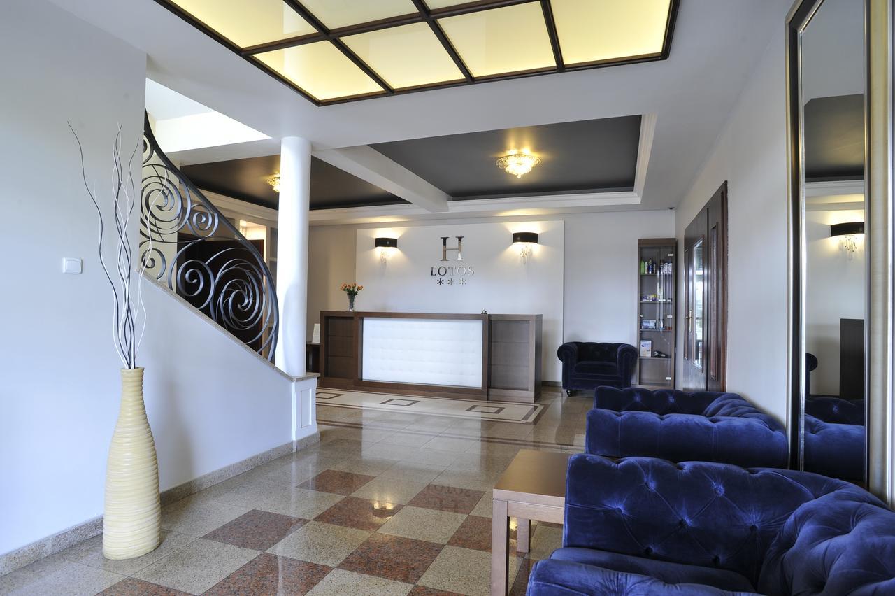 Hotel Lotos Woskrzenice Duze Exteriér fotografie